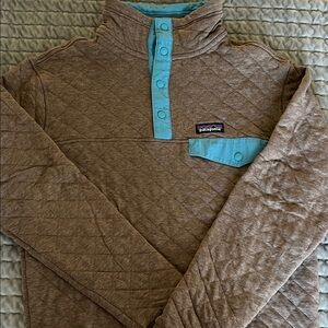 Patagonia Men's Quilted Brown and Teal Zip-Up Sweater